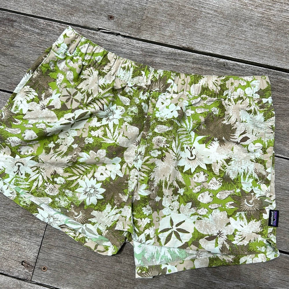 Patagonia Barely Baggies Shorts, Green Tropical Pattern